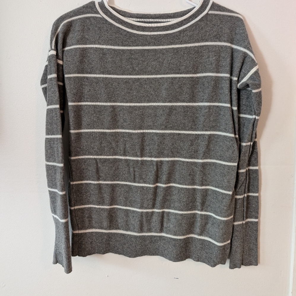3‎ for $12 Clearance Banana Republic Wool Blend Sweater